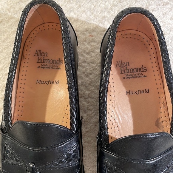 Allen Edmonds Maxfield Black Tassel Loafers Unisex main image 7